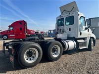 2017 Freightliner CASCADIA 125