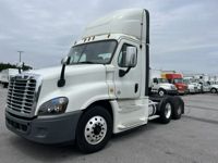 2018 Freightliner CASCADIA 125