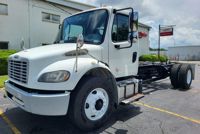 2017 Freightliner M2 106