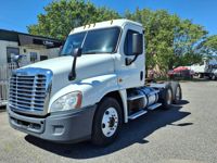 2018 Freightliner CASCADIA 125