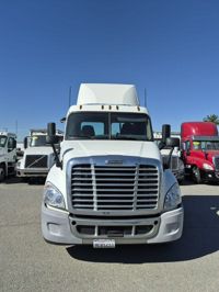 2018 Freightliner CASCADIA 125