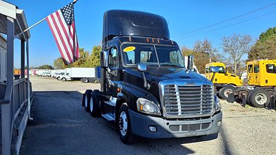 2020 Freightliner CASCADIA 125