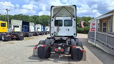 2020 Freightliner CASCADIA 125
