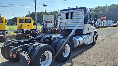 2019 Freightliner CASCADIA 125