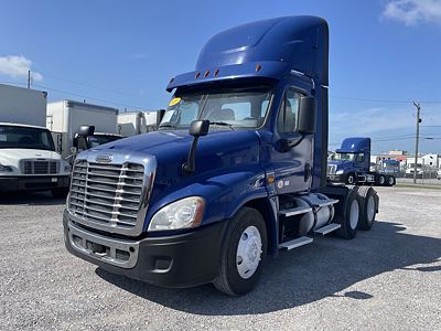 2020 Freightliner CASCADIA 125
