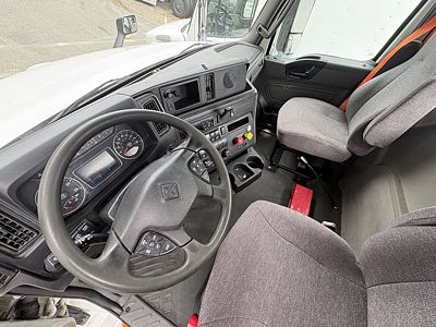 2020 International LT625