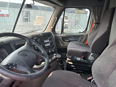 2019 Freightliner CASCADIA 125