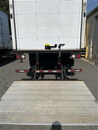 2016 Freightliner M2 106