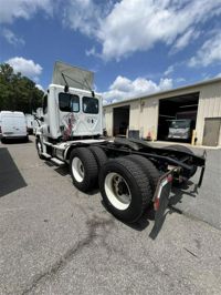 2019 Freightliner CASCADIA 125