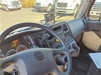 2015 Freightliner M2 106