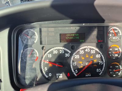 2018 Freightliner M2 106