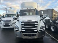 2019 Freightliner NEW CASCADIA 126