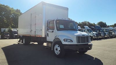 2018 Freightliner M2 106