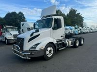 2019 Volvo VNL64T-300