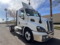 2017 Freightliner CASCADIA 113