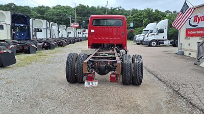 2017 Freightliner M2 106