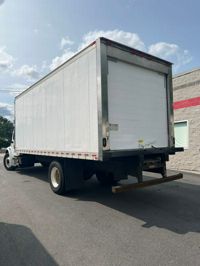2018 Freightliner M2 106