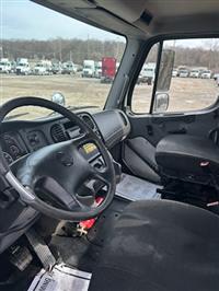 2018 Freightliner M2 106