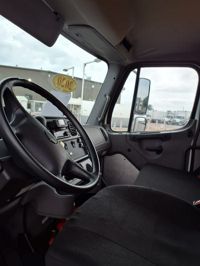 2020 Freightliner M2 106