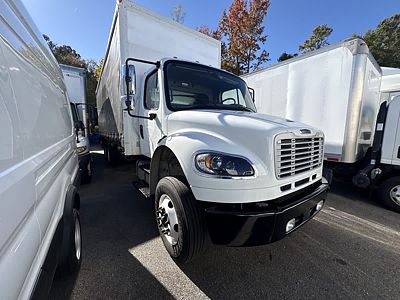 2021 Freightliner M2 106