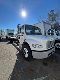 2021 Freightliner M2 106