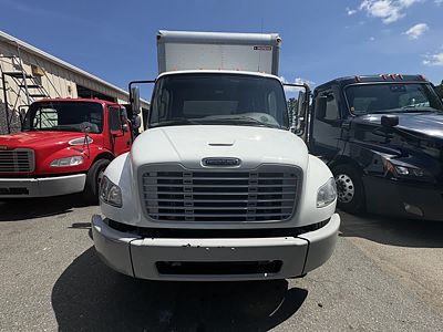 2019 Freightliner M2 106