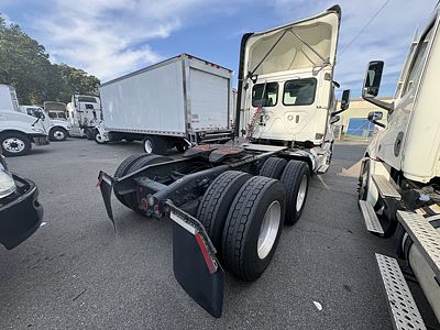 2021 Freightliner NEW CASCADIA PX12664