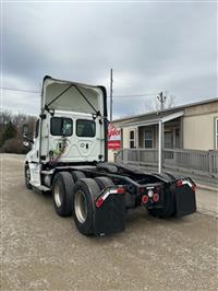 2021 Freightliner NEW CASCADIA PX12664