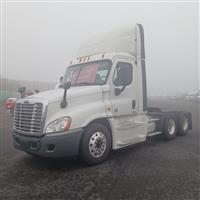 2015 Freightliner CASCADIA 125