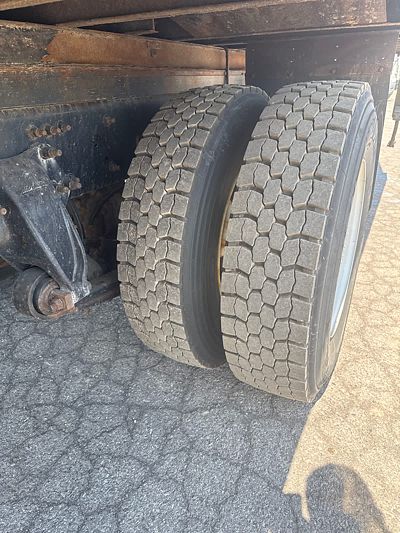 2019 Freightliner M2 106
