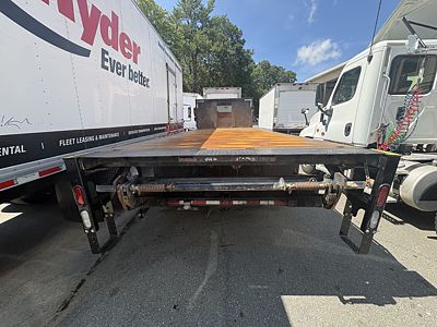 2019 Freightliner M2 106