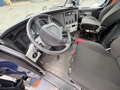 2021 Freightliner CASCADIA PX11664ST