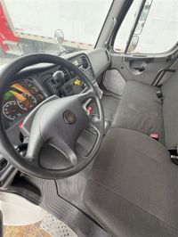 2020 Freightliner M2 106