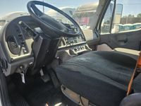 2018 Freightliner M2 106