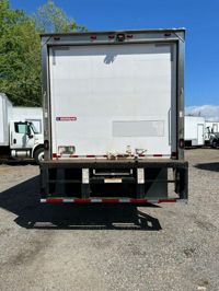 2018 Freightliner M2 106