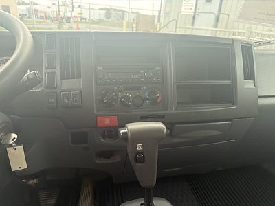 2019 Isuzu NPR HD