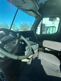 2016 Freightliner CASCADIA 125