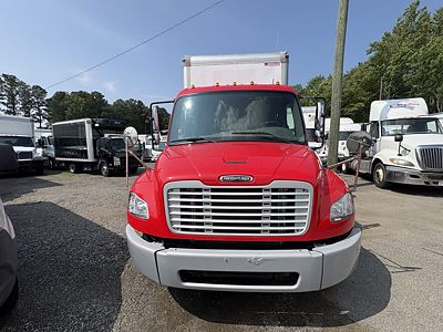 2017 Freightliner M2 106