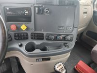 2020 Freightliner CASCADIA 113