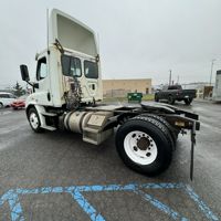 2016 Freightliner CASCADIA 113