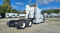 2020 Volvo VNR64T-640