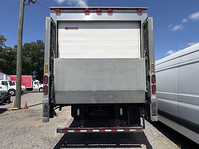2020 Freightliner M2 106