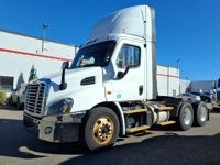 2017 Freightliner CASCADIA 113