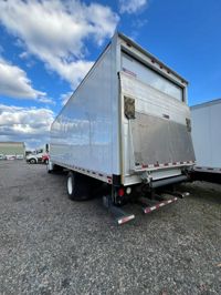 2019 Freightliner M2 106
