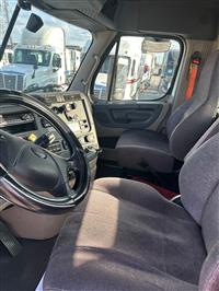 2020 Freightliner CASCADIA 125