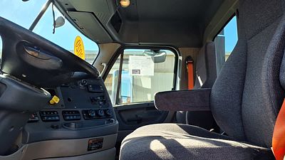 2020 Freightliner CASCADIA 125
