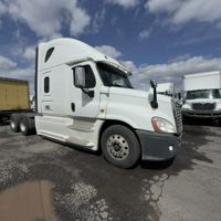 2018 Freightliner CASCADIA 125