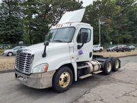 2017 Freightliner CASCADIA 125
