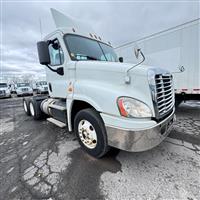 2018 Freightliner CASCADIA 125