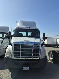 2018 Freightliner CASCADIA 113